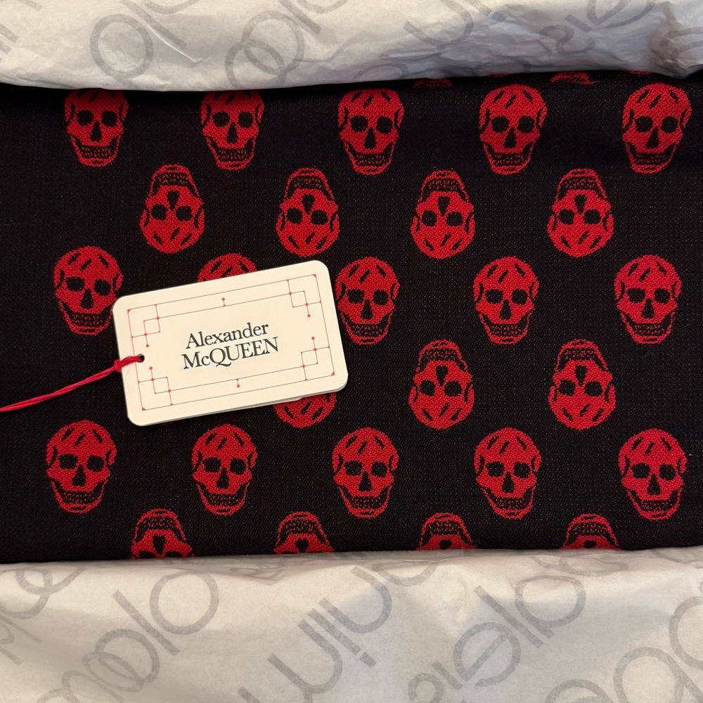 Alexander McQueen Wool Black and Red Reversible Scarf